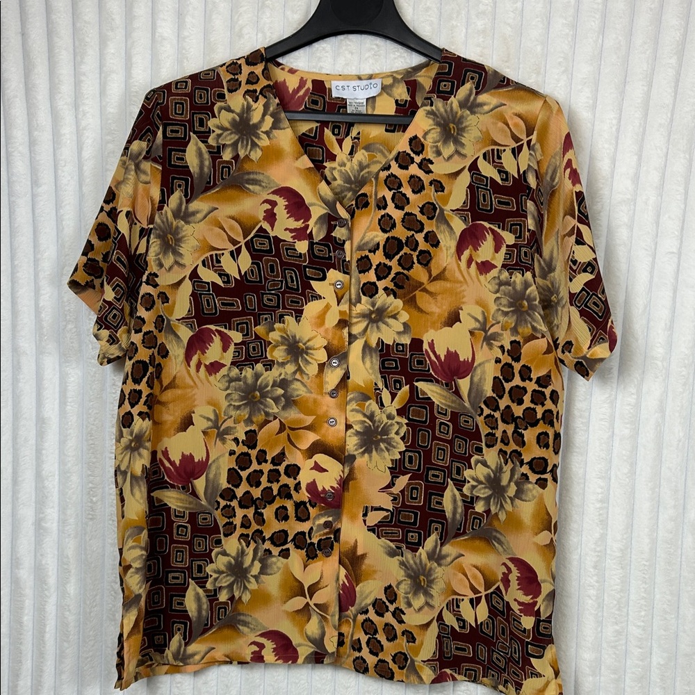 CST Studio golden brown short sleeve button down floral leopard print blouse 2XL